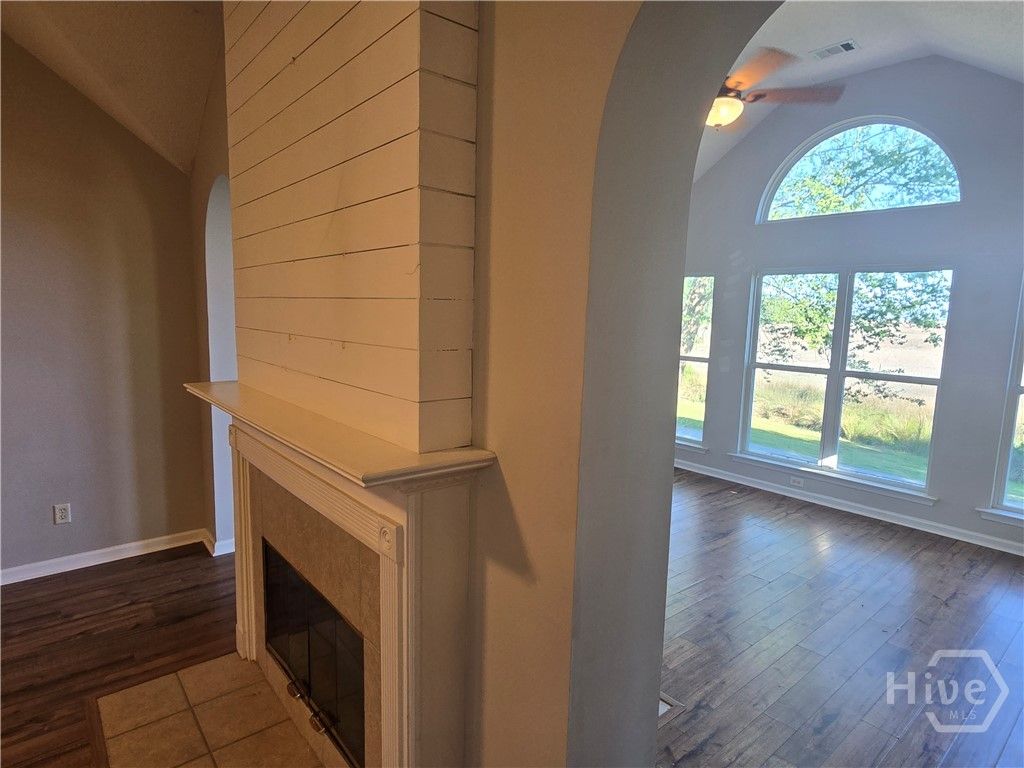Image 27 of property listing at 707 Marshview Drive, Richmond Hill, GA 31324