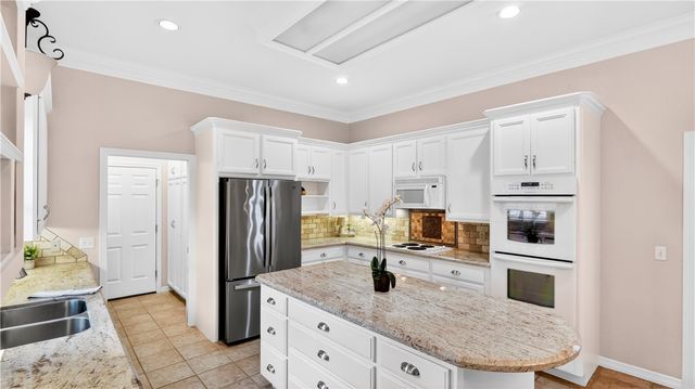 4728 Stonebriar Circle, College Station, TX 77845