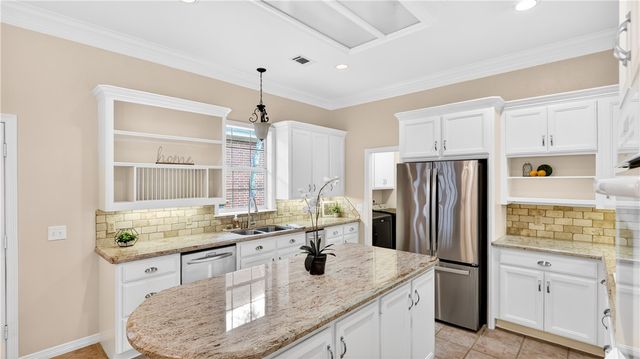 4728 Stonebriar Circle, College Station, TX 77845