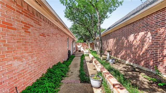 4728 Stonebriar Circle, College Station, TX 77845