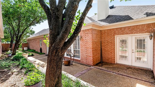 4728 Stonebriar Circle, College Station, TX 77845