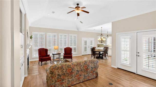 4728 Stonebriar Circle, College Station, TX 77845