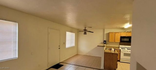 2501 Charleville Avenue 104, Las Vegas, NV 89106