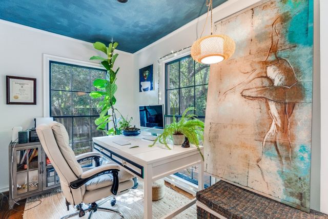 5305 Nakoma, Dallas, TX 75209