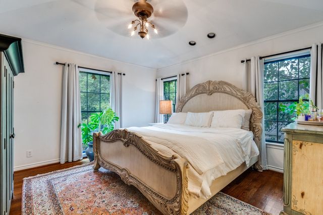 5305 Nakoma, Dallas, TX 75209