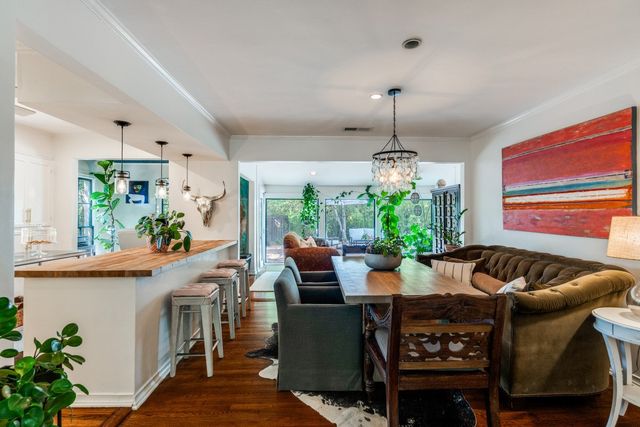 5305 Nakoma, Dallas, TX 75209