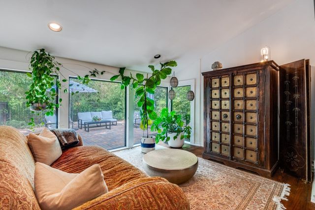 5305 Nakoma, Dallas, TX 75209