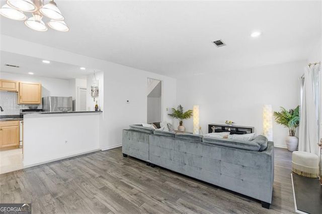 1512 Stoneleigh, Stone Mountain, GA 30088