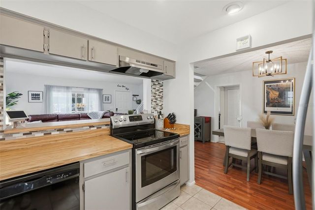 5745 CALAIS BOULEVARD N 2, St Petersburg, FL 33714