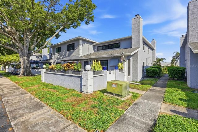 5745 CALAIS BOULEVARD N 2, St Petersburg, FL 33714