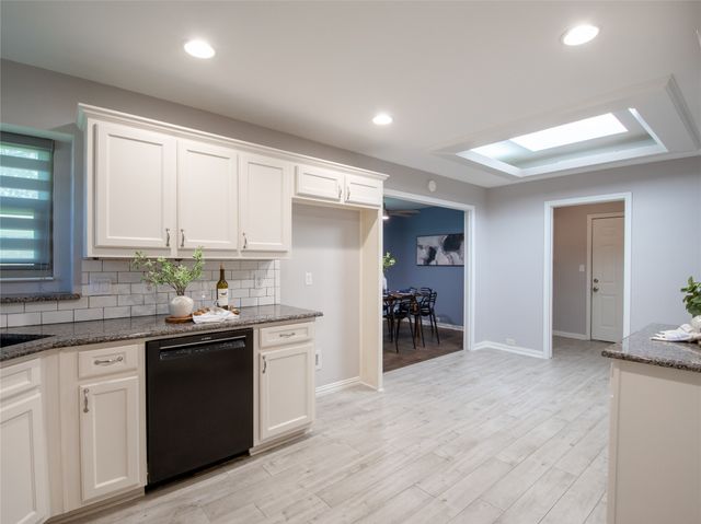 903 Meadow Creek Drive, Allen, TX 75002