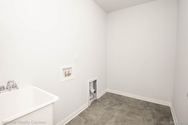 53175 Woodland Meadows, Chesterfield Township, MI 48047