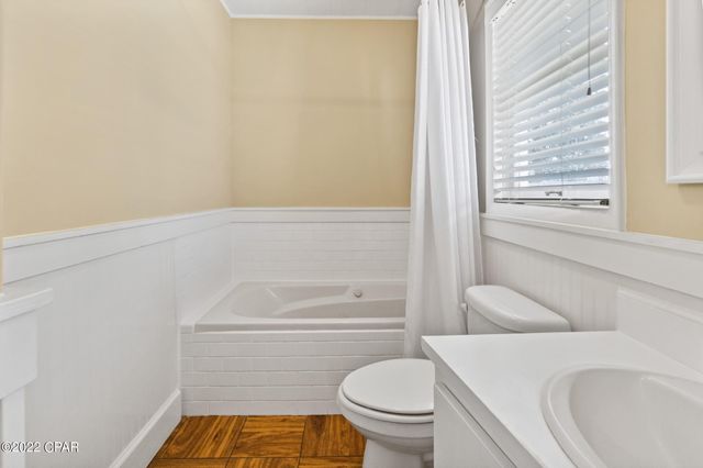 896 Main Street, Chipley, FL 32428