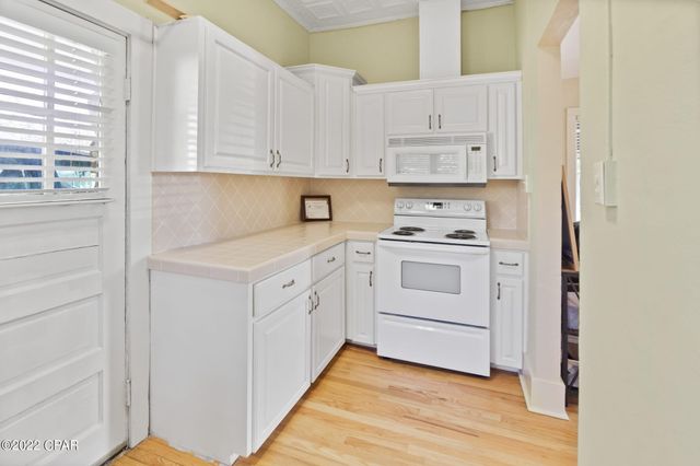 896 Main Street, Chipley, FL 32428