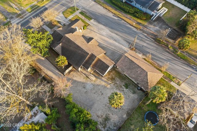 896 Main Street, Chipley, FL 32428