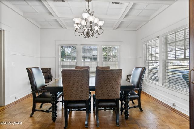 896 Main Street, Chipley, FL 32428