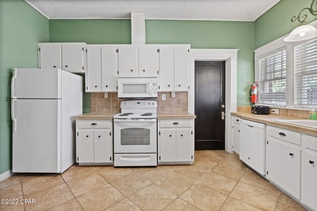 896 Main Street, Chipley, FL 32428