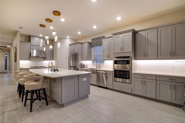 5610 CASERTA COURT, Palmetto, FL 34221