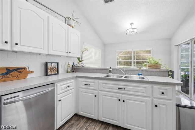 387 Viceroy TER, Port Charlotte, FL 33954