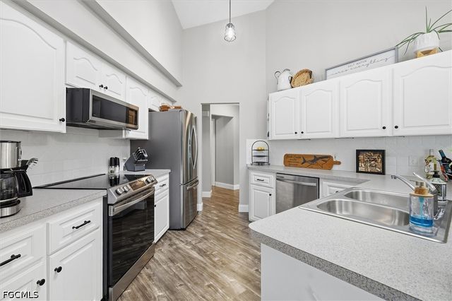 387 Viceroy TER, Port Charlotte, FL 33954