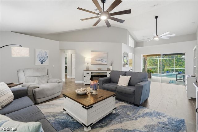 387 Viceroy TER, Port Charlotte, FL 33954