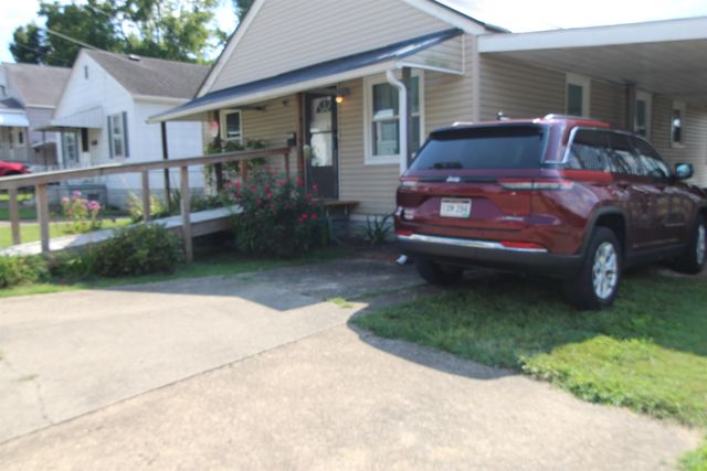 302 9th Street West, Huntington, WV 25704