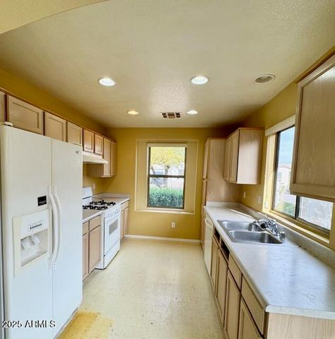 16215 W YOUNG Street, Surprise, AZ 85374