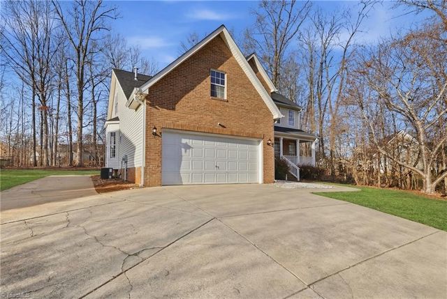 4336 Clovelly Drive, Greensboro, NC 27406