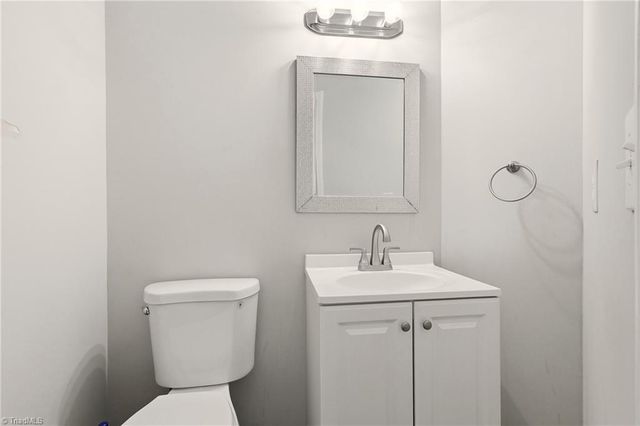 4336 Clovelly Drive, Greensboro, NC 27406