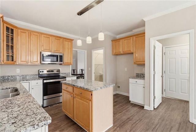 4336 Clovelly Drive, Greensboro, NC 27406