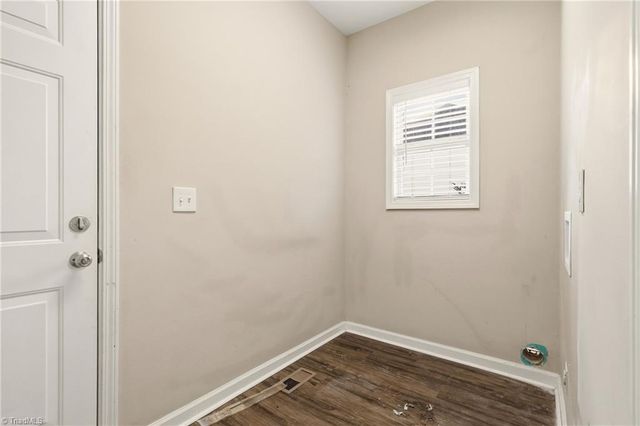 4336 Clovelly Drive, Greensboro, NC 27406