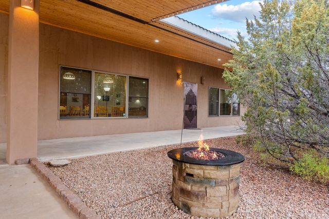 3 Cerrito De Baca, Ojo Caliente, NM 87549