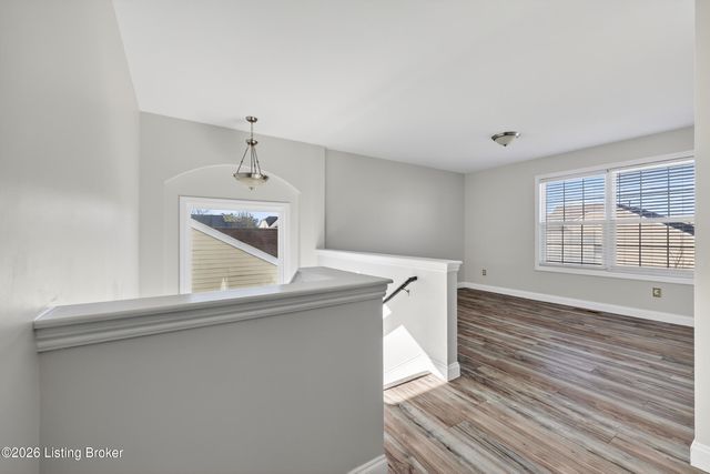 5609 Red Crested Way, Louisville, KY 40218