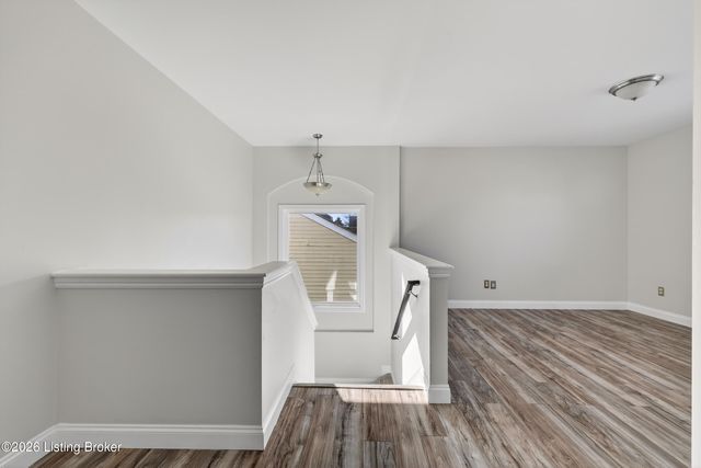 5609 Red Crested Way, Louisville, KY 40218