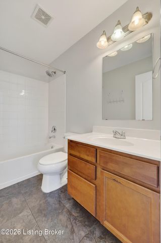 5609 Red Crested Way, Louisville, KY 40218