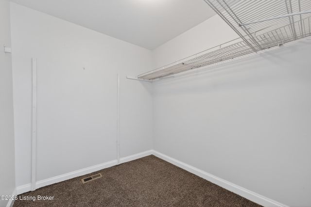 5609 Red Crested Way, Louisville, KY 40218