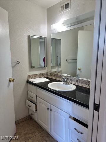 2080 Karen Avenue 50, Las Vegas, NV 89169