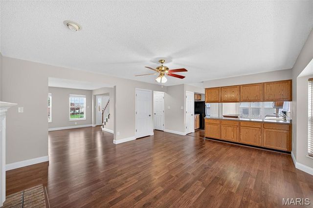 1055 Treeshade Drive, St Peters, MO 63376