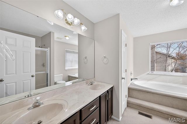 1055 Treeshade Drive, St Peters, MO 63376