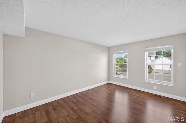 1055 Treeshade Drive, St Peters, MO 63376