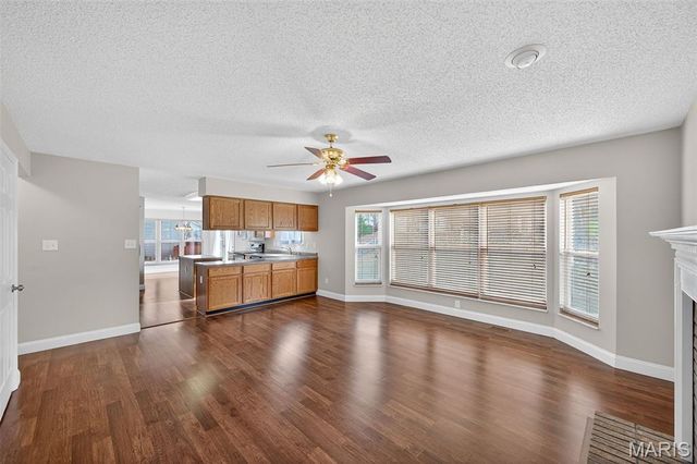 1055 Treeshade Drive, St Peters, MO 63376