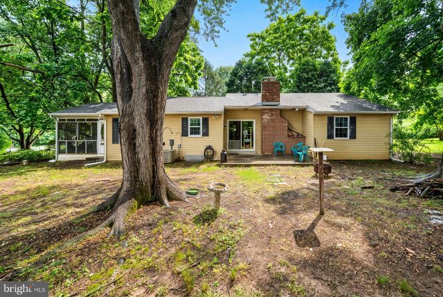 102 WESTVIEW DR, Lincoln University, PA 19352
