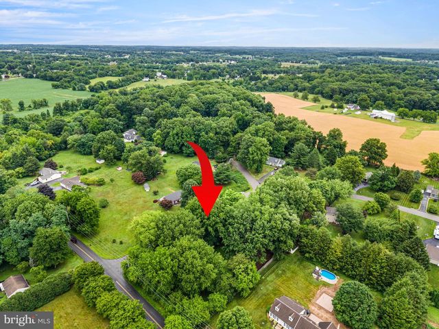 102 WESTVIEW DR, Lincoln University, PA 19352