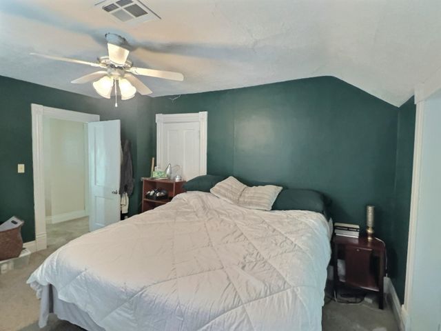 400 E 1st St, Newton, KS 67114