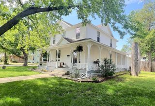 400 E 1st St, Newton, KS 67114