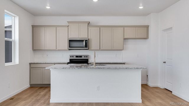 43112 Castle Stuart Street, Elizabeth, CO 80107