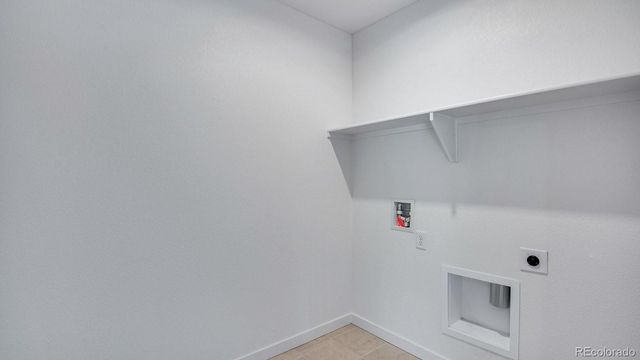 43112 Castle Stuart Street, Elizabeth, CO 80107