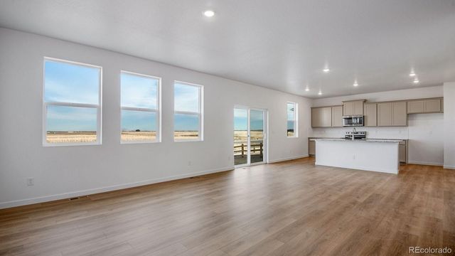 43112 Castle Stuart Street, Elizabeth, CO 80107