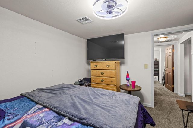 2820 Alfreda Way, Redding, CA 96002