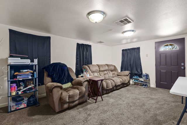 2820 Alfreda Way, Redding, CA 96002